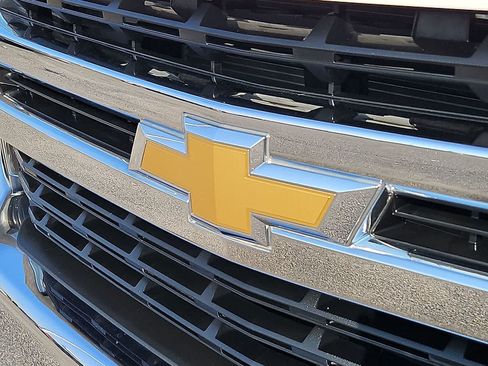 Certified 2019 Chevrolet Silverado 1500 LT w/ Convenience Package AWD/4WD image 35
