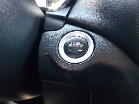 Certified 2019 Chevrolet Equinox LT image 17