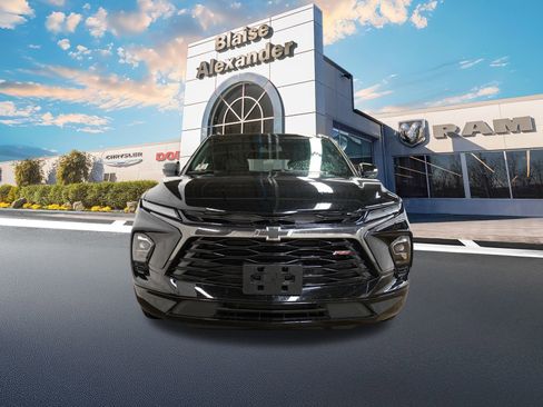 Used 2025 Chevrolet Blazer RS image 11
