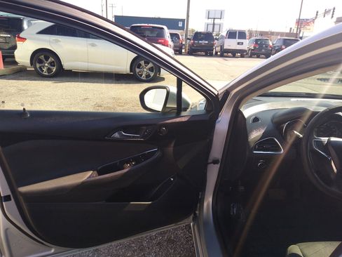 Used 2017 Chevrolet Cruze LS image 11