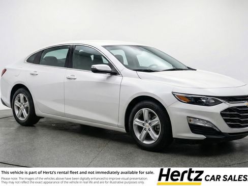 Used 2024 Chevrolet Malibu LT image 1