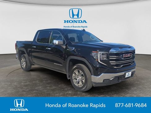 Used 2025 GMC Sierra 1500 SLT AWD/4WD image 7