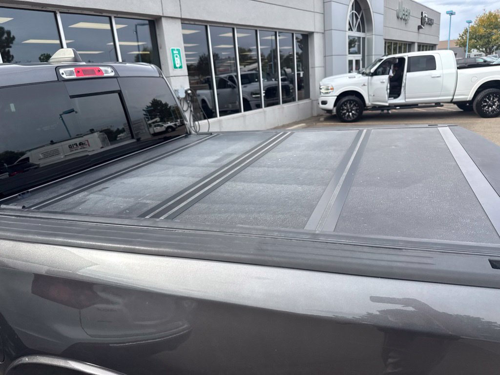 Used 2019 RAM 1500 Laramie AWD/4WD image 11