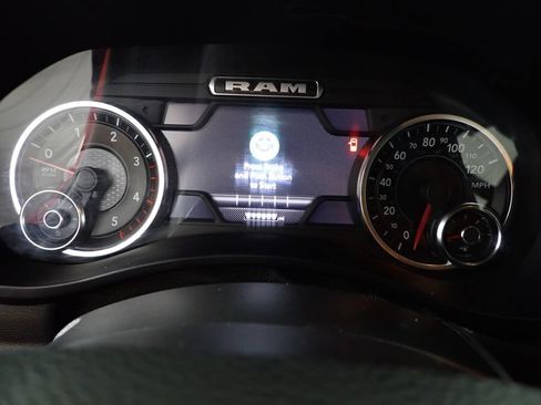 Used 2022 RAM 2500 Tradesman AWD/4WD image 23