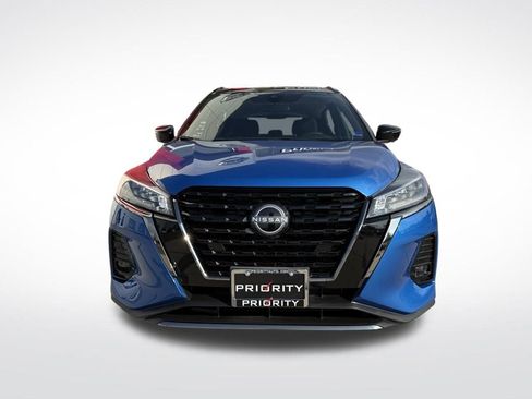 Used 2024 Nissan Kicks SR image 9