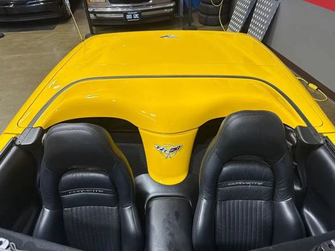 Used 2003 Chevrolet Corvette Convertible w/ Preferred Equipment Group1 RWD image 87