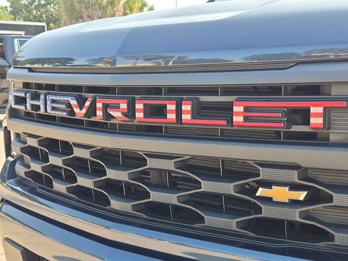 Used 2023 Chevrolet Silverado 1500 Custom RWD image 5