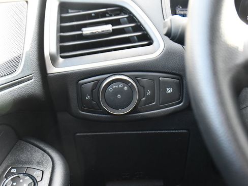 Used 2024 Ford Edge SE w/ Black Appearance Package AWD/4WD image 37