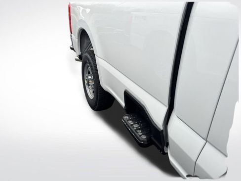 New 2026 Ford F250 XL w/ XL Chrome Package image 19