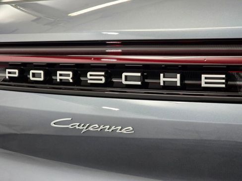 New 2026 Porsche Cayenne AWD/4WD image 34