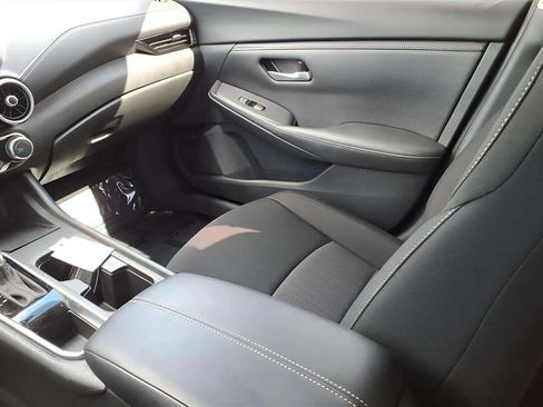 Used 2024 Nissan Sentra SV image 12