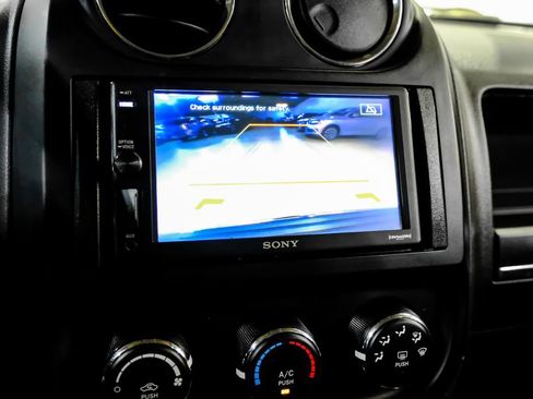 Used 2016 Jeep Patriot High Altitude image 22