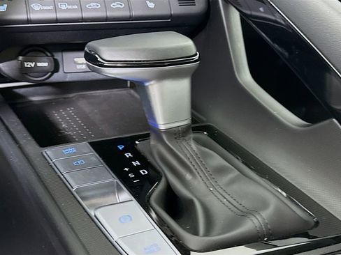 Certified 2023 Hyundai Elantra SEL w/ Convenience Package image 11