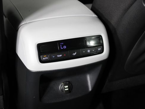 Certified 2025 Hyundai Palisade SE FWD image 23