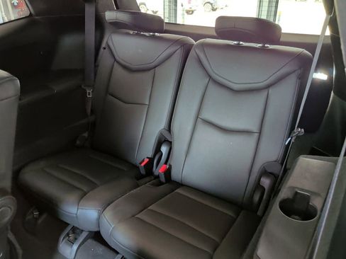 Used 2020 Cadillac XT6 Premium Luxury FWD image 12
