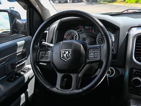 Used 2017 RAM 1500 Big Horn AWD/4WD image 31
