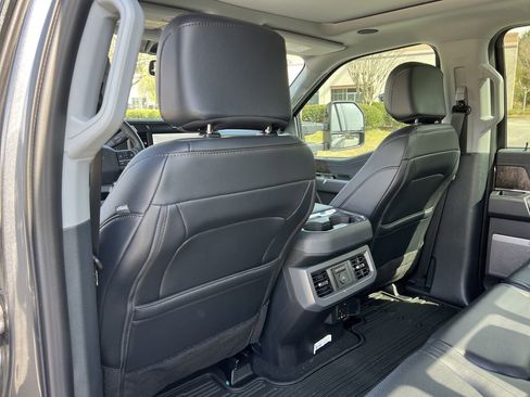 New 2025 Ford F350 Lariat w/ Lariat Ultimate Package image 24