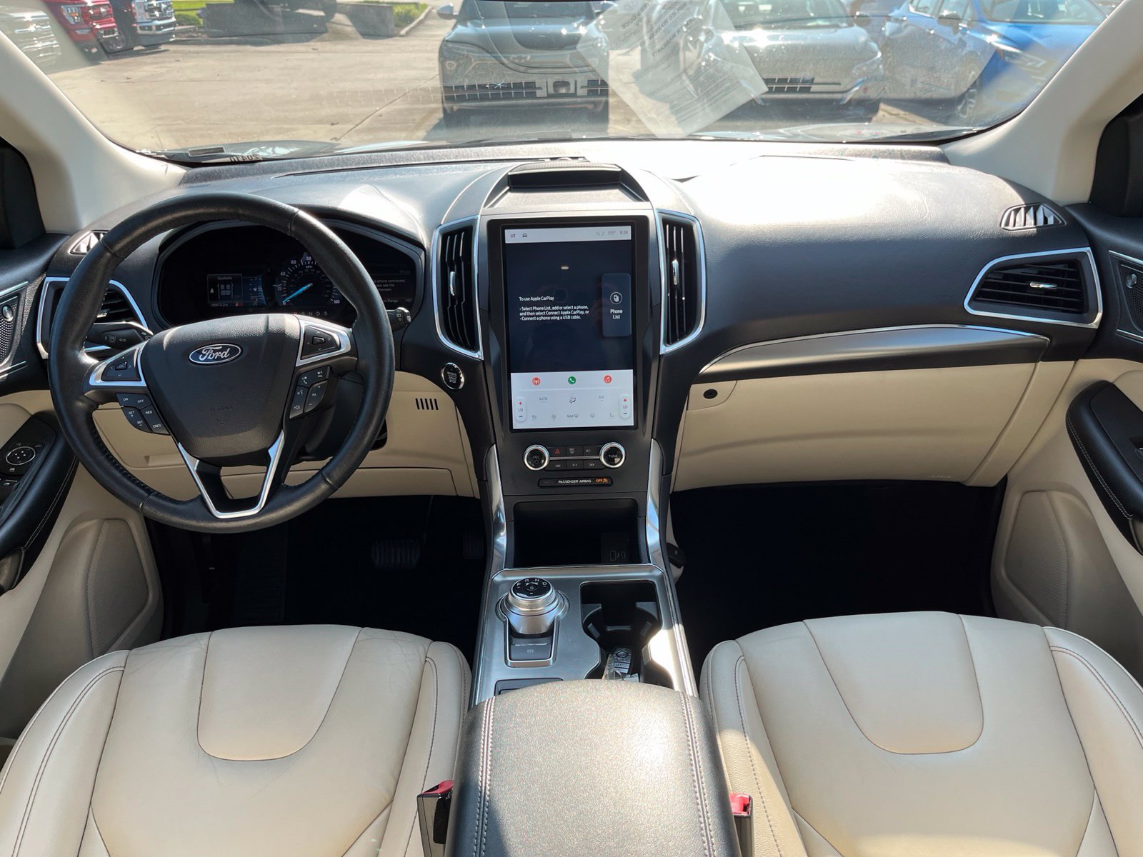 Used 2022 Ford Edge Titanium AWD/4WD image 9