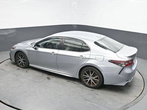 Used 2022 Toyota Camry SE FWD image 20