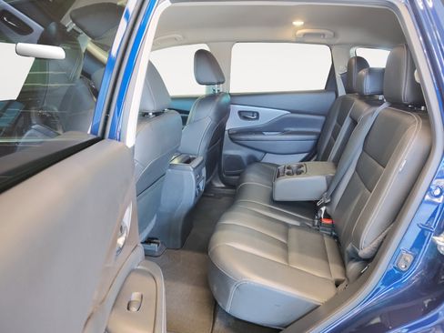 Used 2023 Nissan Murano SV image 25