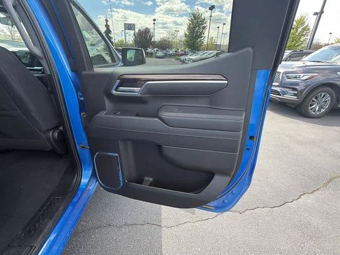 Used 2025 Chevrolet Silverado 1500 LT AWD/4WD image 21