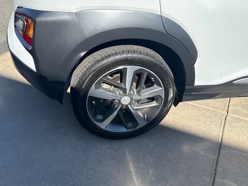 Used 2019 Hyundai Kona Limited FWD image 13