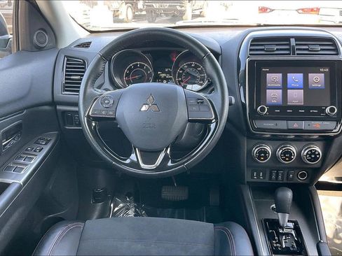 Used 2024 Mitsubishi Outlander Sport SE image 10