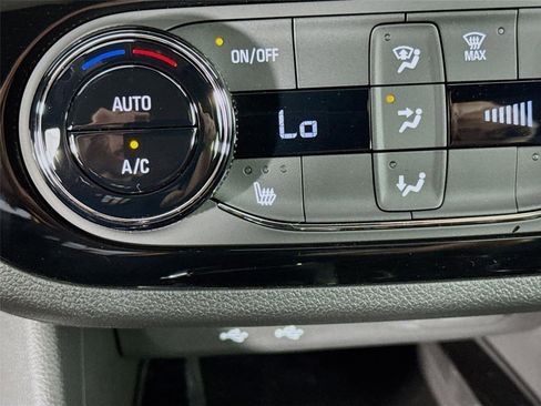 New 2026 Buick Envista Sport Touring w/ Convenience I Package FWD image 21