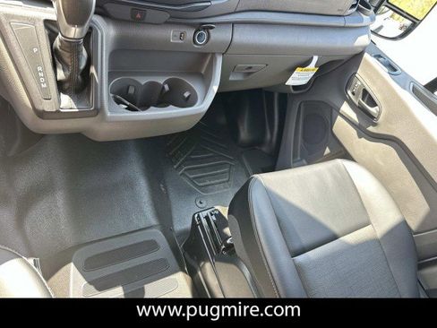 New 2026 Ford Transit 250 148 Medium Roof RWD image 28
