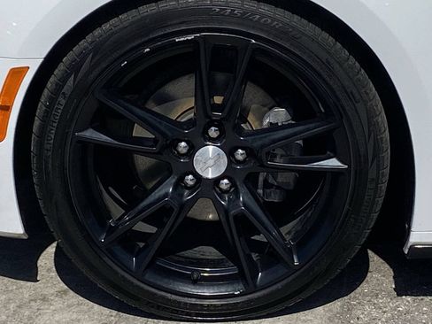 Used 2019 Chevrolet Camaro LT w/ RS Package RWD image 8