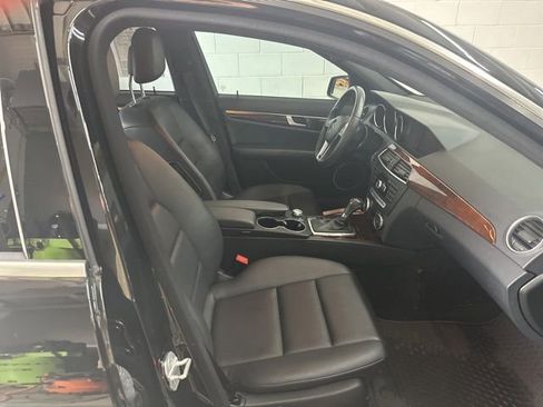 Used 2014 Mercedes-Benz C 250 Sedan image 22