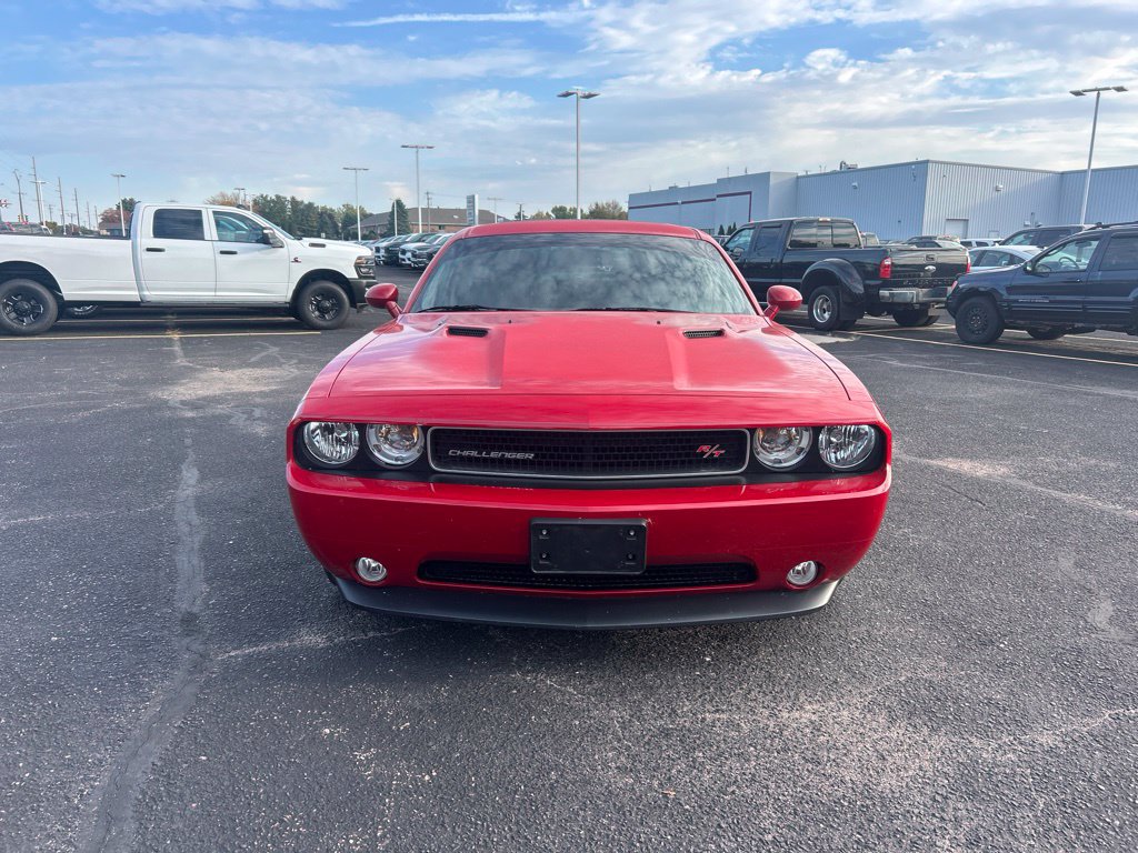 Used 2013 Dodge Challenger R/T RWD image 3
