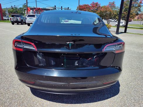Used 2018 Tesla Model 3 Long Range RWD image 5