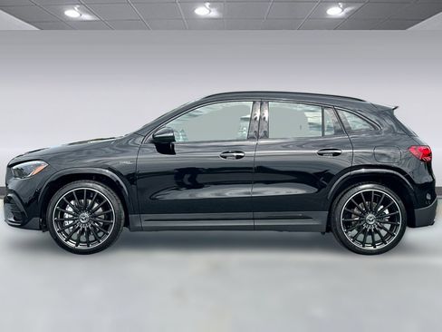 New 2026 Mercedes-Benz GLA 35 AMG 4MATIC image 2