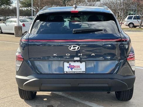 Used 2025 Hyundai Kona SEL image 6