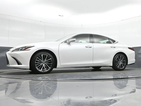 Used 2025 Lexus ES 350 w/ Premium Package FWD image 35