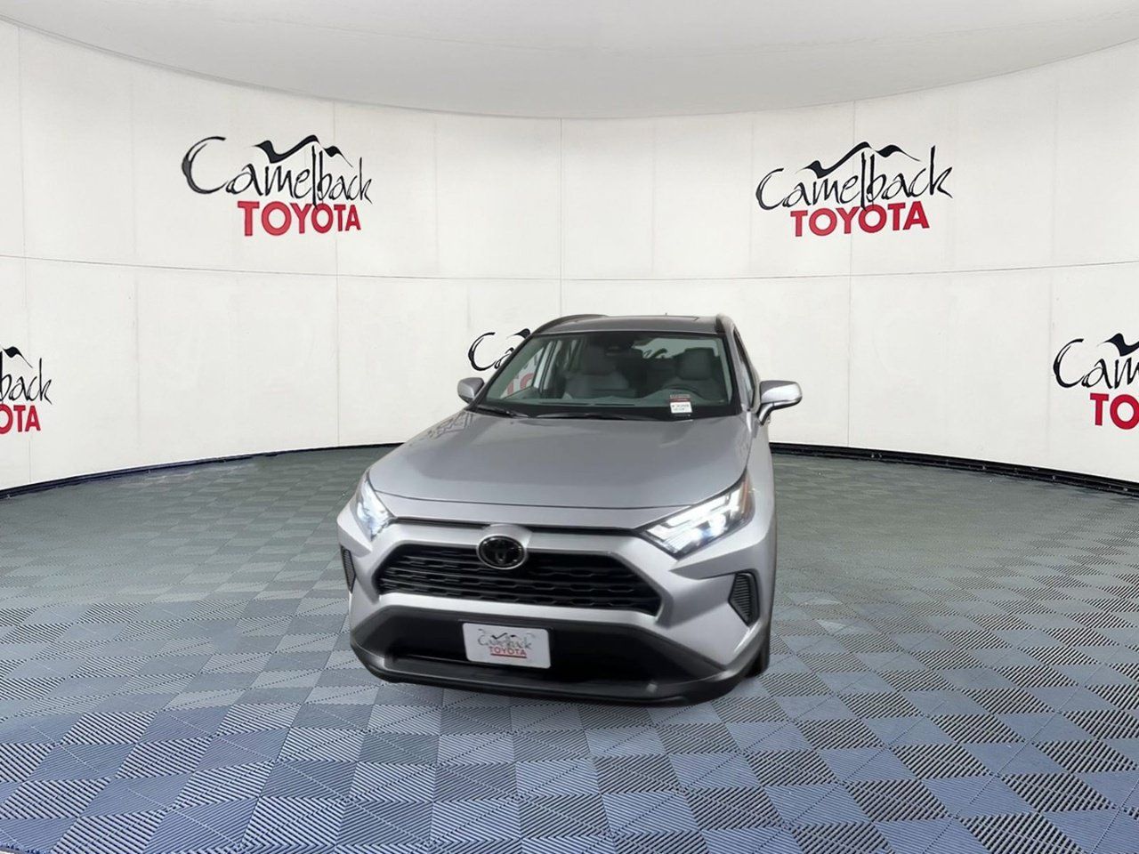 Used 2025 Toyota RAV4 XLE w/ Convenience Package AWD/4WD image 6