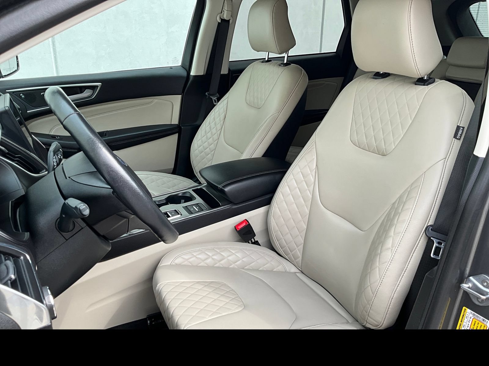 Used 2024 Ford Edge Titanium AWD/4WD image 8