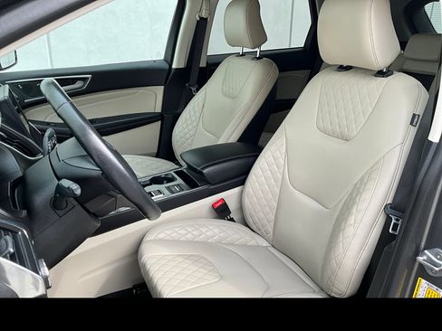 Used 2024 Ford Edge Titanium AWD/4WD image 8