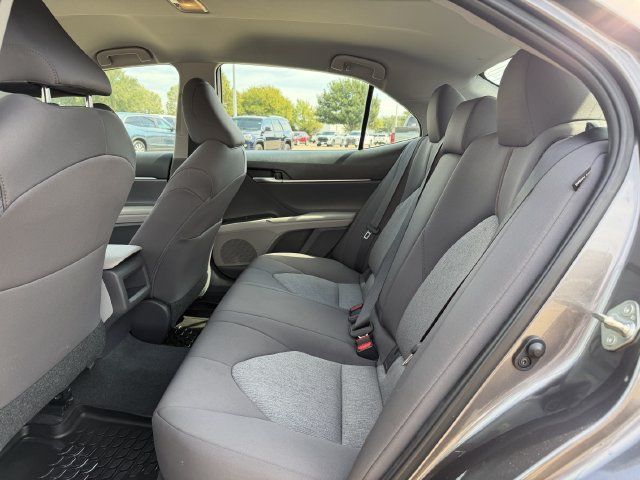 Used 2020 Toyota Camry LE FWD image 24