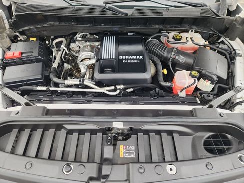 Certified 2022 Chevrolet Silverado 1500 LTZ image 31