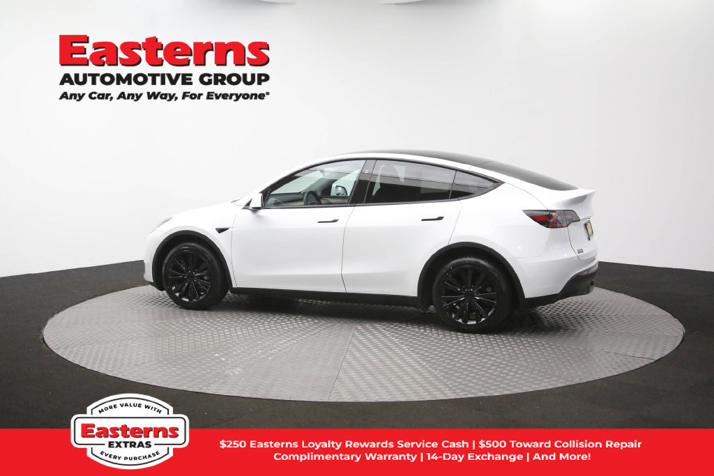 Used 2023 Tesla Model Y Long Range AWD/4WD image 57
