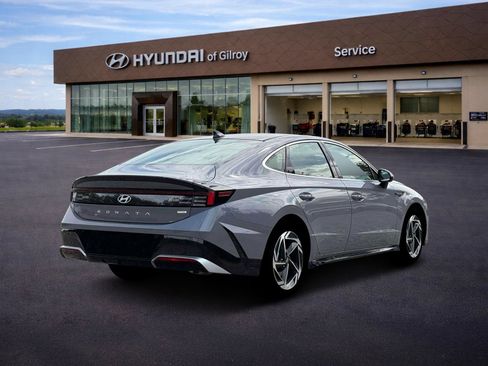 New 2026 Hyundai Sonata SEL AWD/4WD image 8
