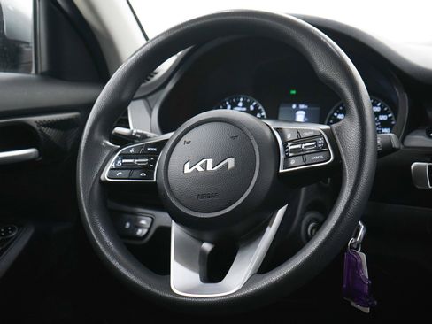 Used 2023 Kia Seltos LX AWD/4WD image 14
