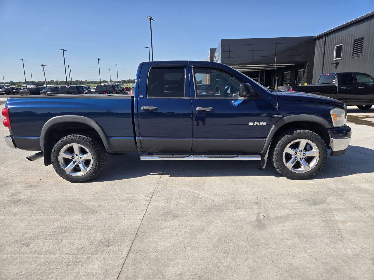 Used 2008 Dodge Ram 1500 Truck SLT w/ Popular Equipment Group AWD/4WD image 2