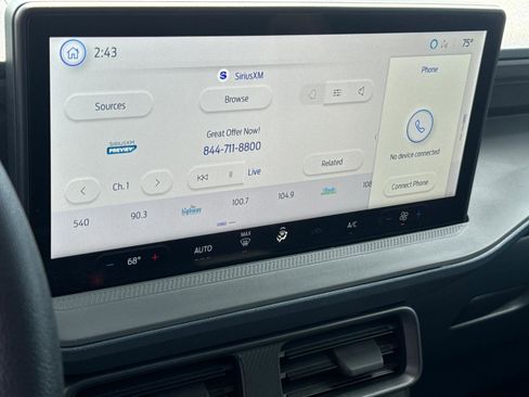 Used 2025 Ford Maverick XLT image 16