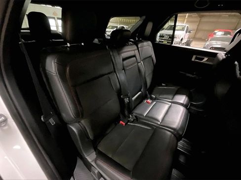 Certified 2023 Ford Explorer ST-Line image 25