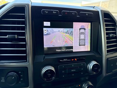 Used 2020 Ford F150 Platinum w/ Equipment Group 701A Luxury AWD/4WD image 17