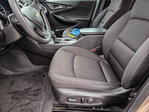 Used 2023 Chevrolet Malibu LT image 12