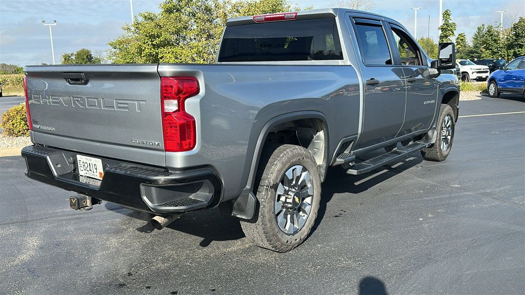 Used 2025 Chevrolet Silverado 2500 Custom AWD/4WD image 9